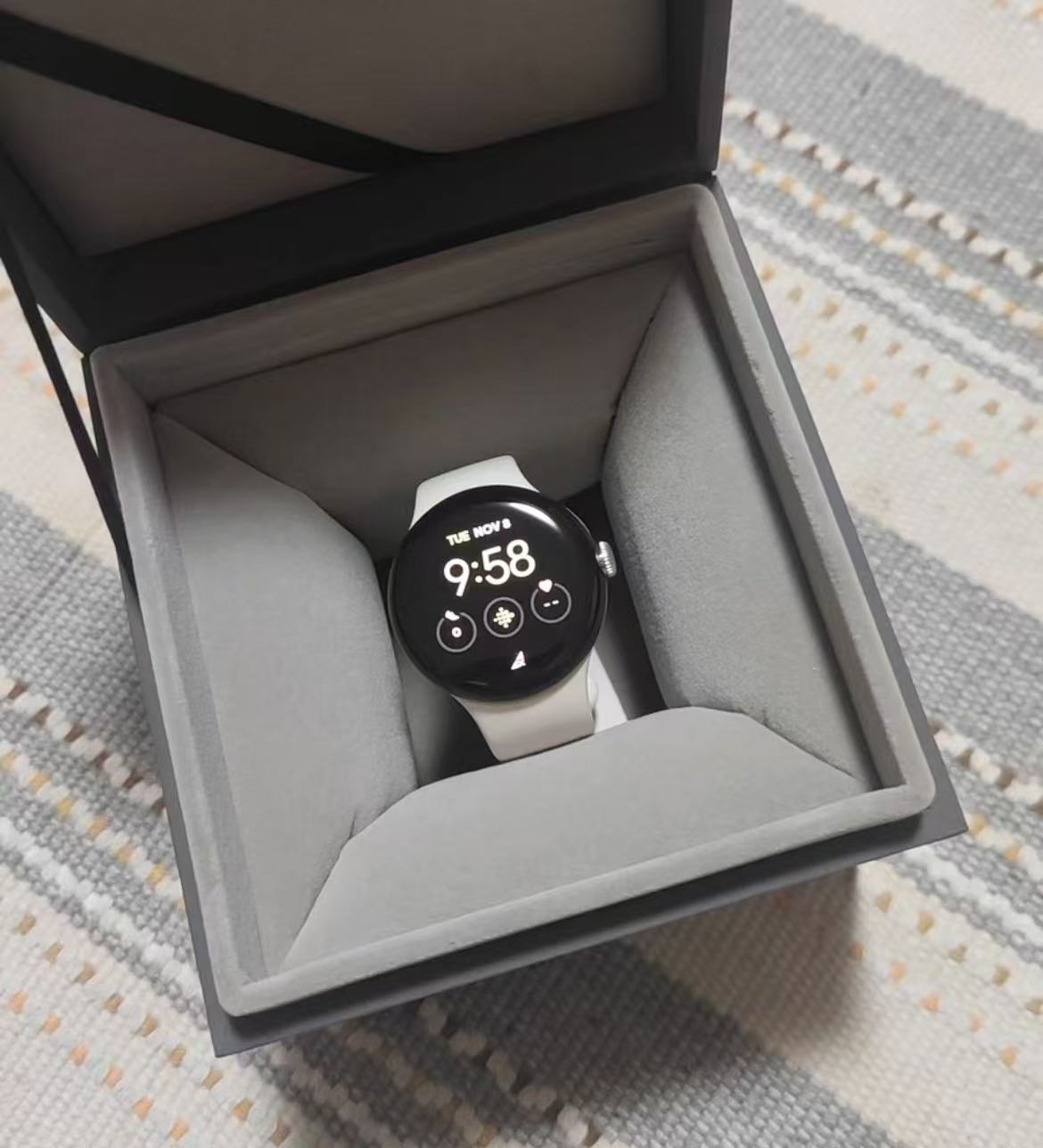 Sans emballage d'origine, Goog - Smartwatch X avis et prix